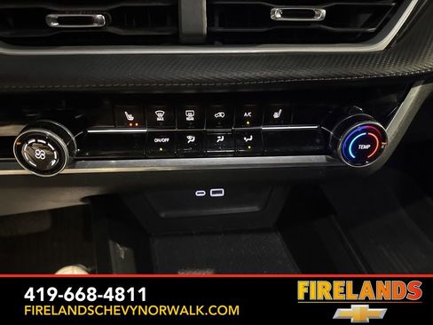 Used 2025 Chevrolet Equinox LT w/ Midnight Edition image 20