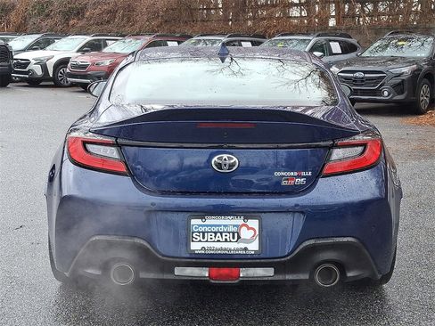 Used 2022 Toyota GR86 Premium image 5