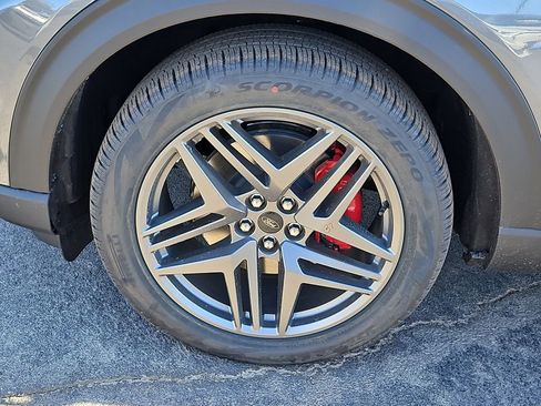 New 2026 Ford Explorer ST-Line w/ ST-Line Street Pack image 17