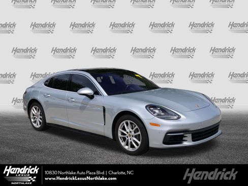 Used 2017 Porsche Panamera 4S image 1