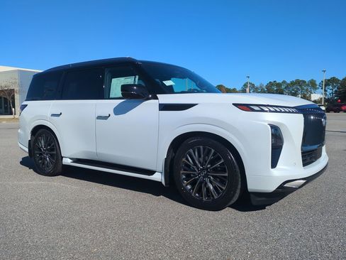 New 2026 INFINITI QX80 Autograph w/ Premium Cargo Package image 3