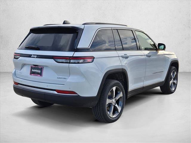 New 2026 Jeep Grand Cherokee Limited RWD image 2