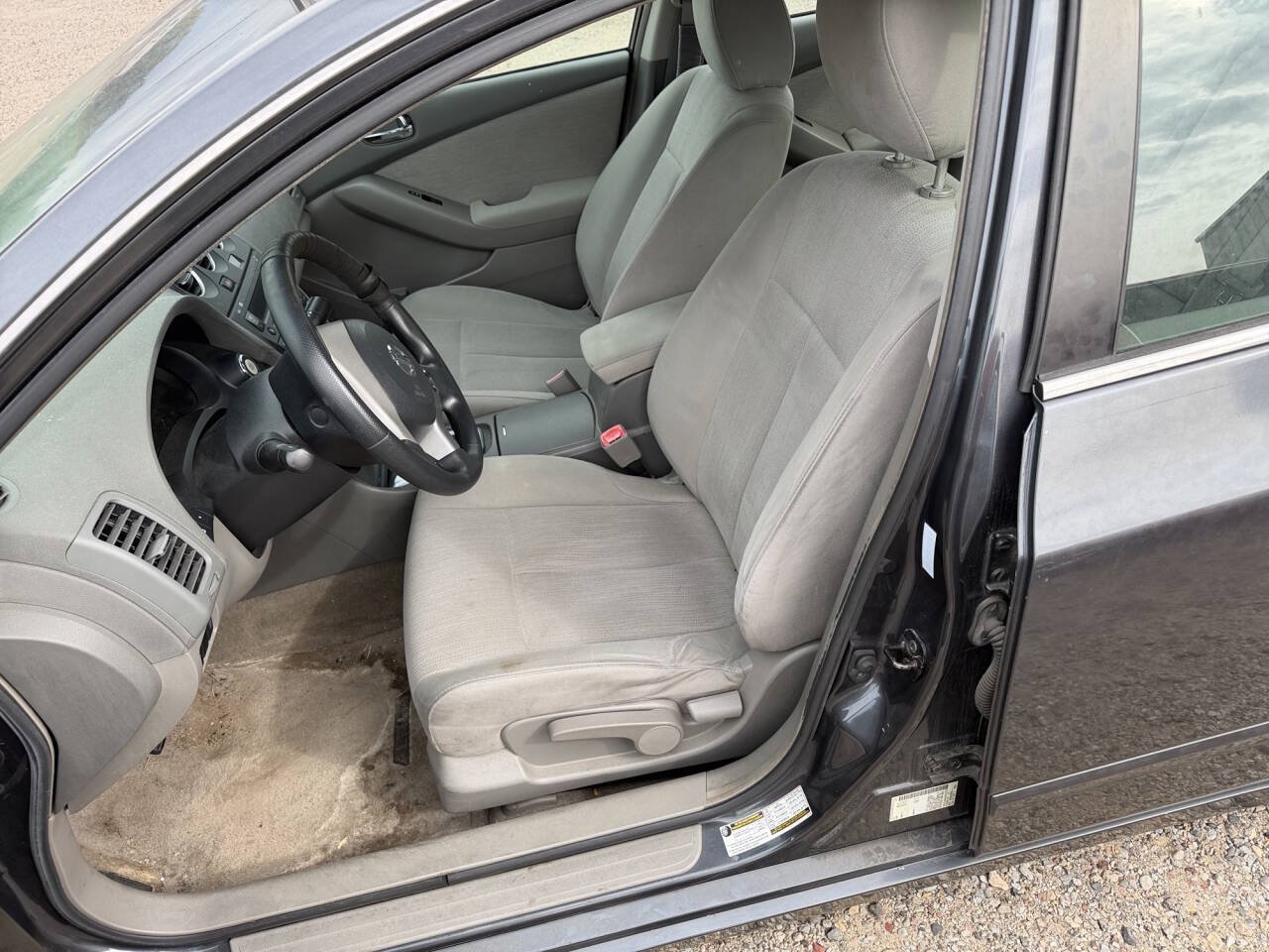 Used 2010 Nissan Altima 2.5 S FWD image 19