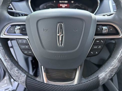 Certified 2019 Lincoln Nautilus Reserve FWD image 26