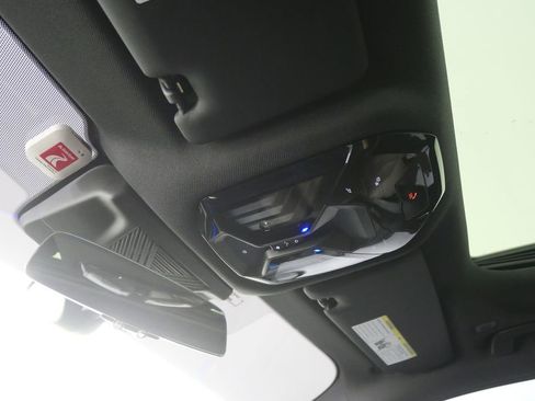 Certified 2024 BMW 530i w/ Convenience Package RWD image 21