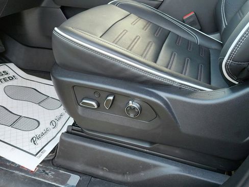 Used 2024 GMC Sierra 1500 AT4X image 12