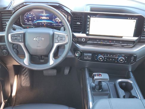 Certified 2025 Chevrolet Silverado 1500 LT Trail Boss w/ Convenience Package II image 27