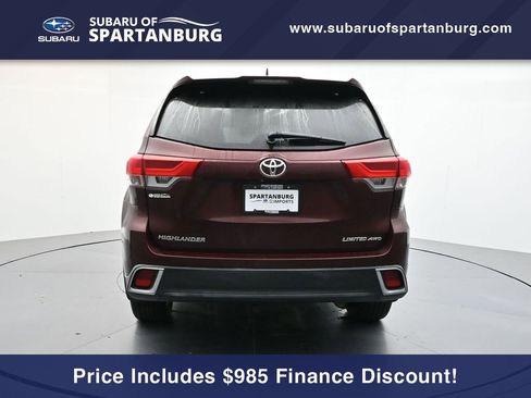 Used 2018 Toyota Highlander Limited Platinum image 6
