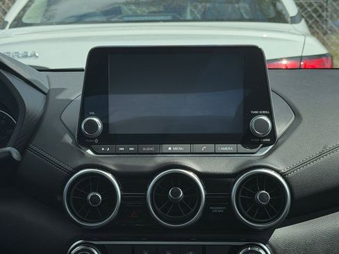 Used 2025 Nissan Sentra SV image 20