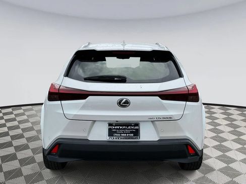 Used 2025 Lexus UX 300h AWD w/ Accessory Package (Z1) image 3