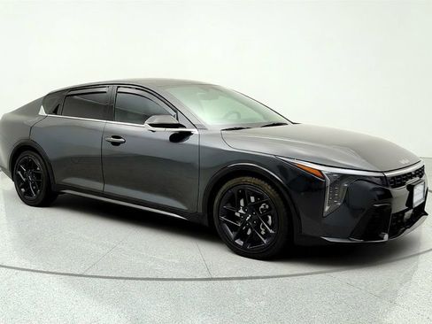 Used 2025 Kia K4 GT-Line Turbo FWD image 3