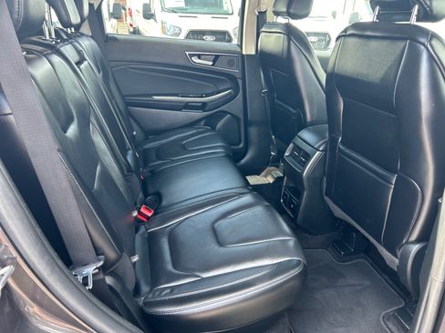 Certified 2020 Ford Edge Titanium AWD/4WD image 20