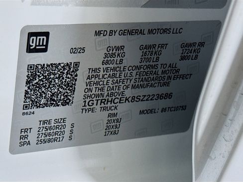 Used 2025 GMC Sierra 1500 Elevation image 40