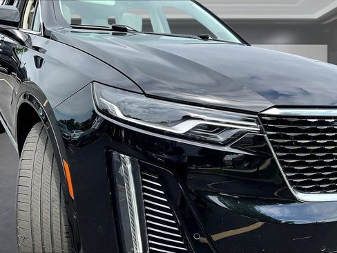 Certified 2023 Cadillac XT6 Premium Luxury w/ Technology Package AWD/4WD image 33