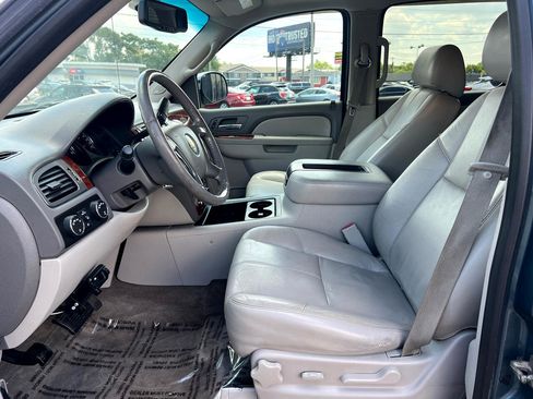 Used 2012 Chevrolet Avalanche LT image 20