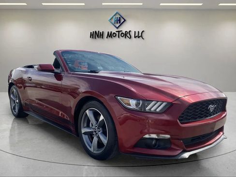 Used 2017 Ford Mustang Convertible w/ Equipment Group 051A image 14