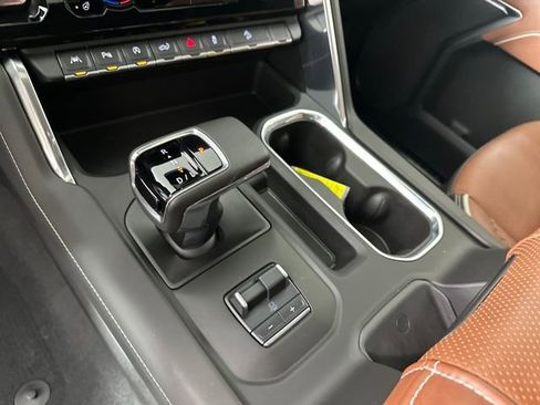 Used 2025 GMC Sierra 1500 Denali Ultimate image 20