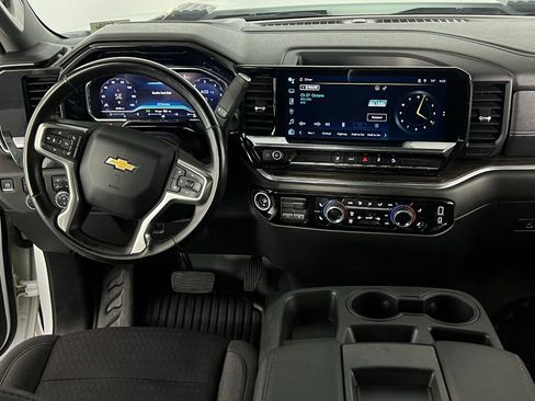 Used 2024 Chevrolet Silverado 3500 LT image 19