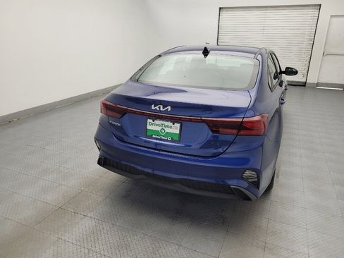 Used 2023 Kia Forte LXS FWD image 7