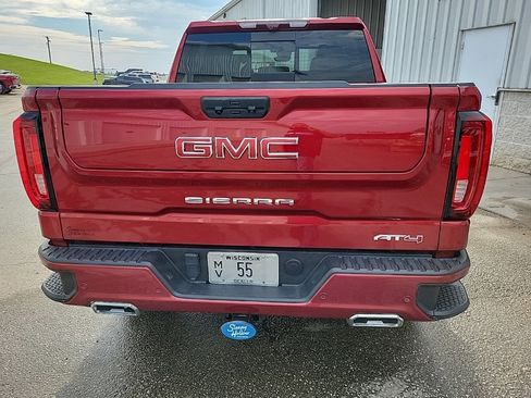 Used 2024 GMC Sierra 1500 AT4 w/ Technology Package image 4