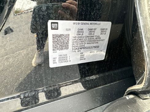 Used 2025 GMC Acadia AT4 w/ Luxury Package image 32