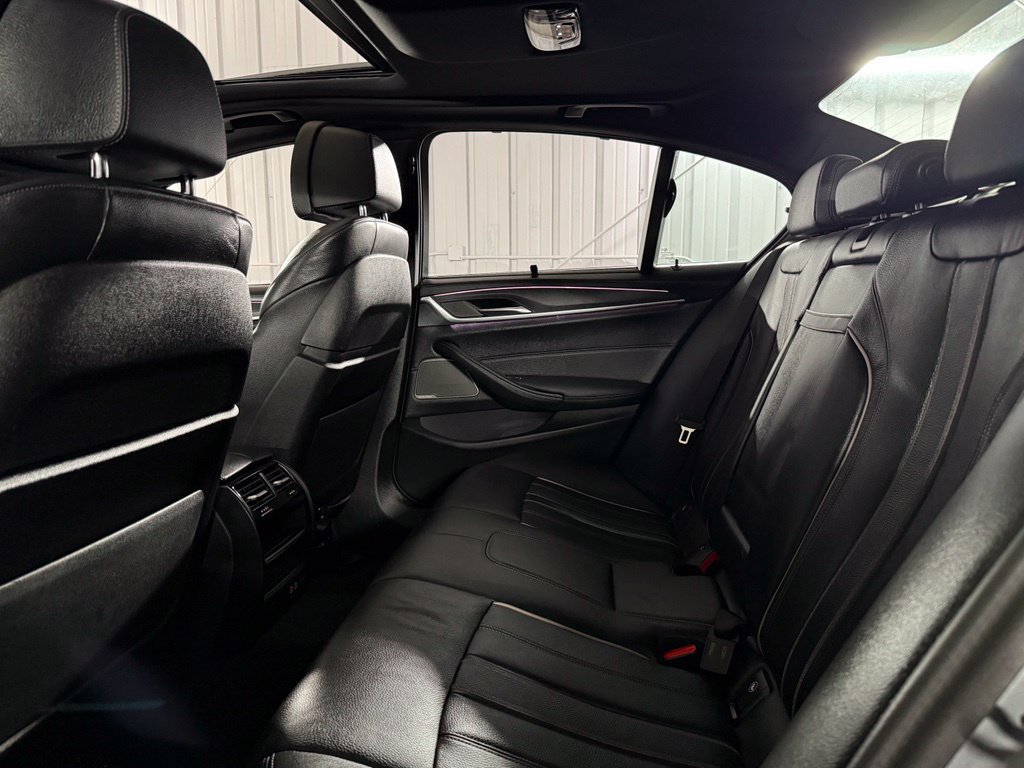 Used 2023 BMW M550i xDrive w/ Executive Package AWD/4WD image 22