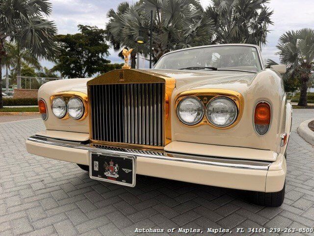 Used 1990 Rolls-Royce Corniche III RWD image 9