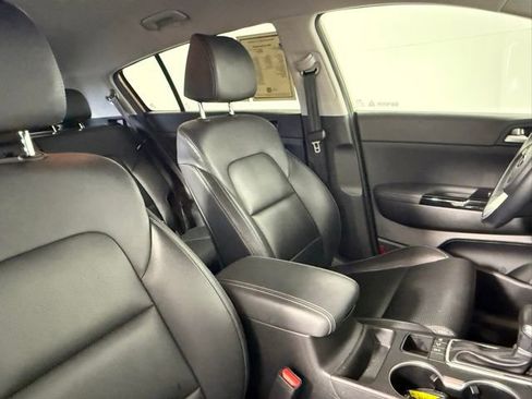 Used 2020 Kia Sportage EX image 48