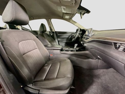 Used 2023 Nissan Altima 2.5 SV FWD image 29