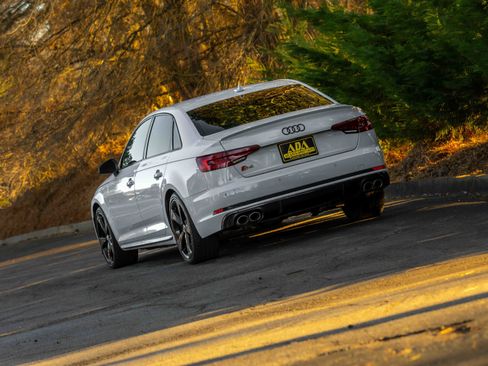 Used 2019 Audi S4 Premium Plus w/ Premium Plus Package image 51