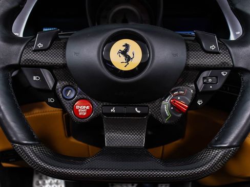 Certified 2019 Ferrari Portofino image 38