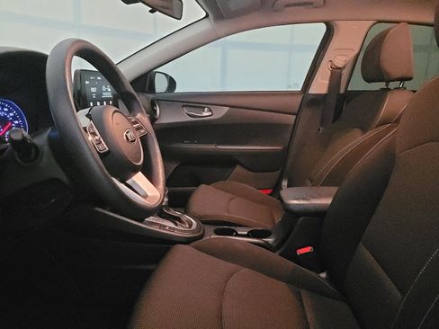 Used 2021 Kia Forte LXS FWD image 17