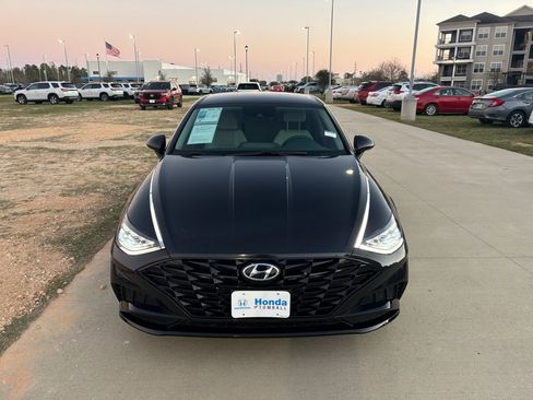 Used 2023 Hyundai Sonata SEL w/ Preferred Accessory Package image 3