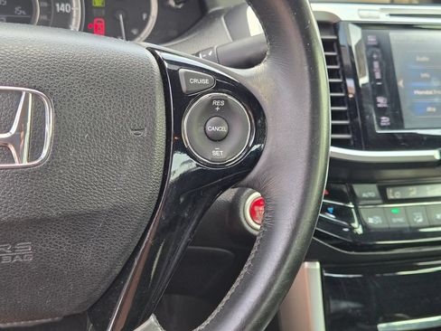 Used 2017 Honda Accord EX-L image 21