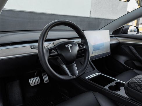 Used 2023 Tesla Model 3 Performance AWD/4WD image 2