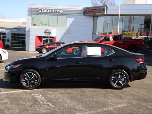 Certified 2025 Nissan Sentra SV w/ All-Weather Package image 4