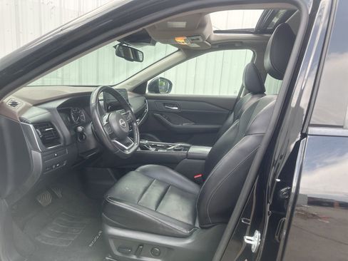Used 2023 Nissan Rogue SL w/ SL Premium Package image 10