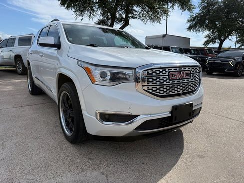Used 2017 GMC Acadia Denali w/ Technology Package FWD image 1