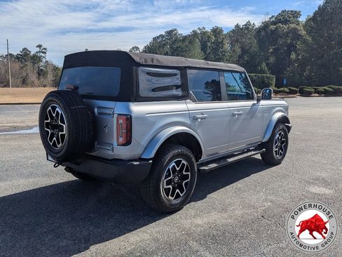 Used 2021 Ford Bronco Outer Banks image 6