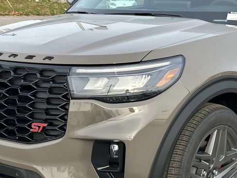 New 2026 Ford Explorer ST w/ Sun And Sound Package AWD/4WD image 9