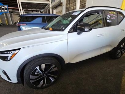 Certified 2025 Volvo XC40 B5 Plus