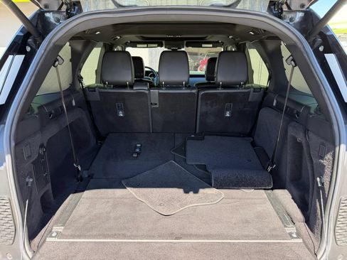 Used 2017 Land Rover Discovery SE AWD/4WD image 34