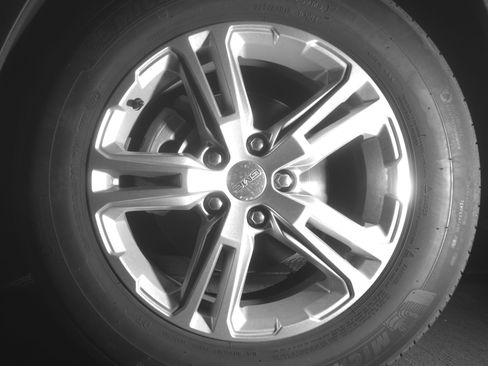 Used 2024 GMC Terrain SLE FWD image 12