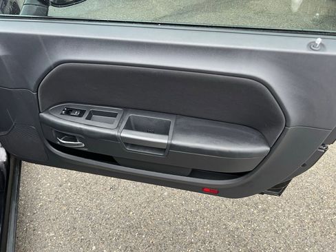 Used 2012 Dodge Challenger R/T image 25