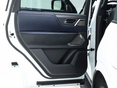 New 2026 INFINITI QX80 4WD image 17