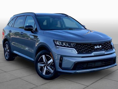 Used 2023 Kia Sorento S w/ Panoramic Sunroof Package FWD image 3