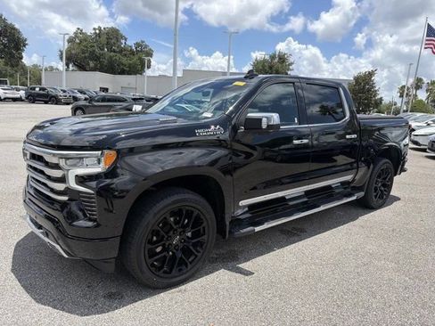 Used 2023 Chevrolet Silverado 1500 High Country w/ Technology Package AWD/4WD image 5