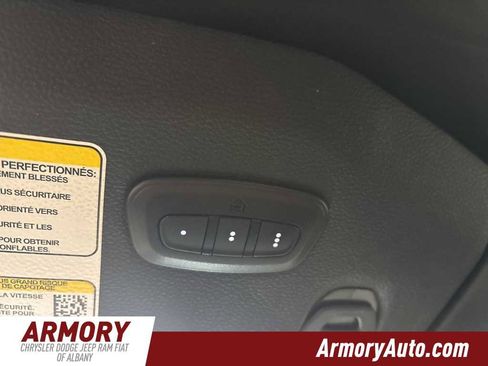 Used 2024 Jeep Wrangler Willys image 22