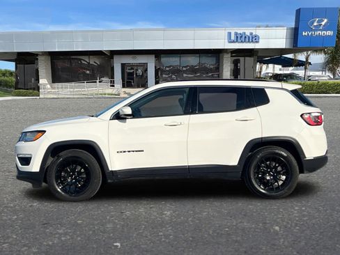 Used 2018 Jeep Compass Latitude w/ Popular Equipment Group image 5