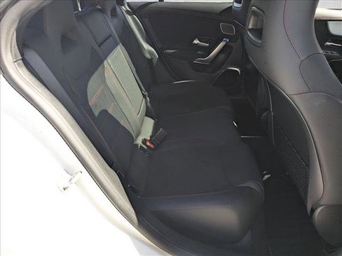 Used 2025 Mercedes-Benz CLA 250 image 21